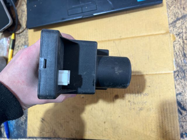 bontott MERCEDES-BENZ C-CLASS Központizár Motor (Pozíciófüggetlen)