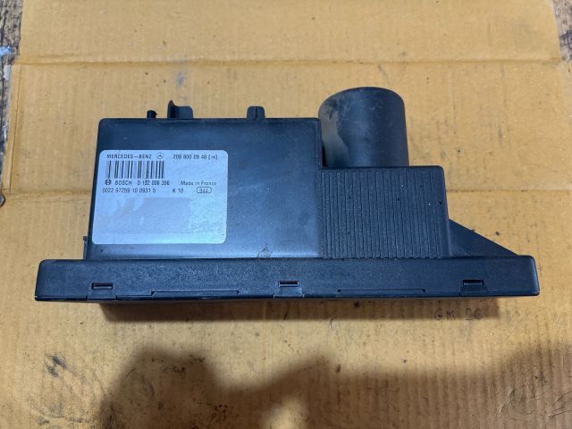 bontott MERCEDES-BENZ C-CLASS Központizár Motor (Pozíciófüggetlen)