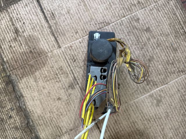 bontott MERCEDES-BENZ C-CLASS Központizár Motor (Pozíciófüggetlen)