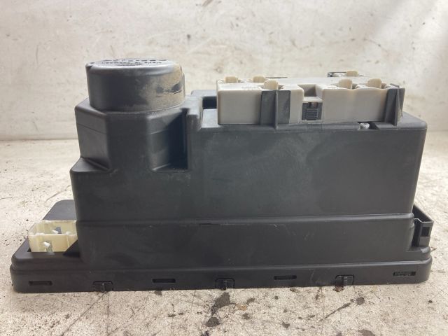 bontott MERCEDES-BENZ C-CLASS Központizár Motor (Pozíciófüggetlen)