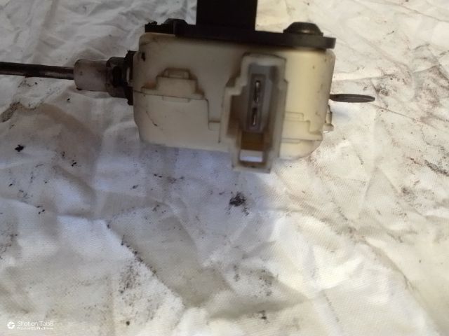 bontott MERCEDES-BENZ C-CLASS Központizár Motor Tankajtó