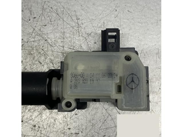 bontott MERCEDES-BENZ C-CLASS Központizár Motor Tankajtó