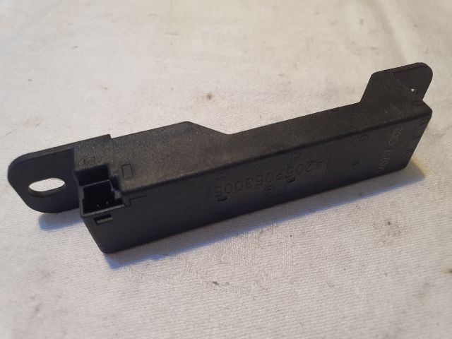 bontott MERCEDES-BENZ C-CLASS Kulcs Nélküli Nyitás Jeladó