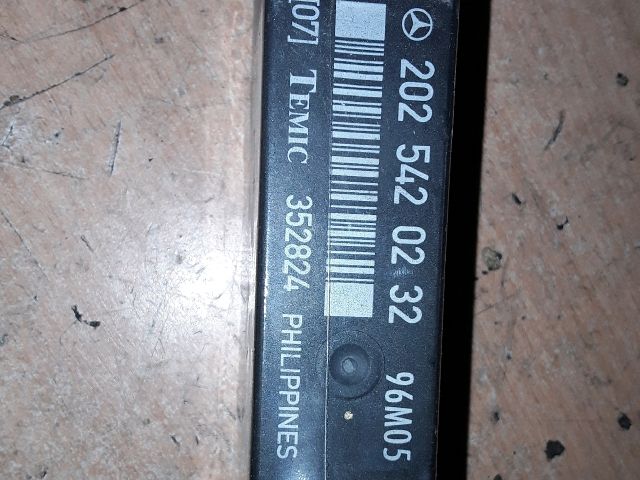 bontott MERCEDES-BENZ C-CLASS Lámpa Vezérlő