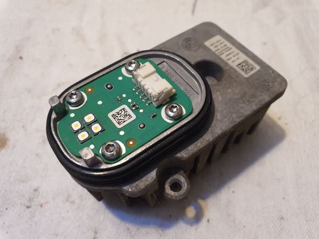 bontott MERCEDES-BENZ C-CLASS LED Trafó