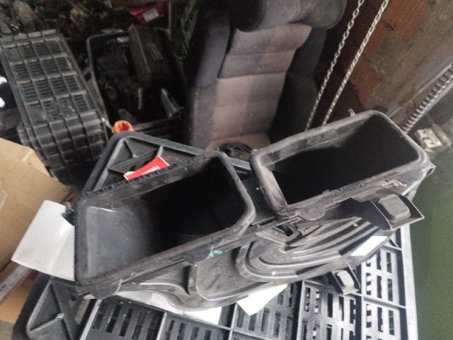 bontott MERCEDES-BENZ C-CLASS Légbeömlő