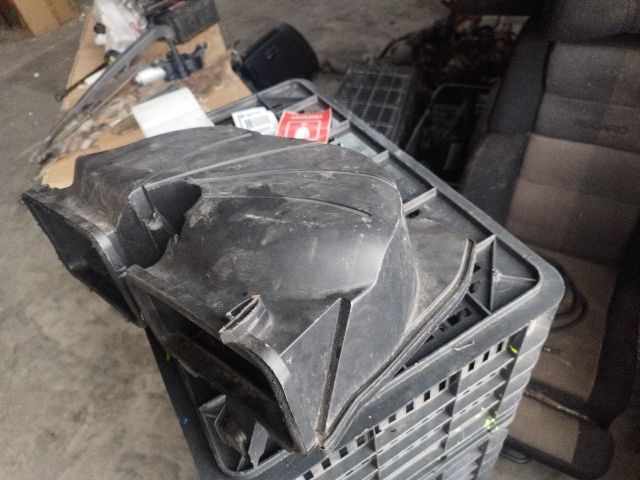 bontott MERCEDES-BENZ C-CLASS Légbeömlő