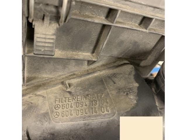 bontott MERCEDES-BENZ C-CLASS Légszűrő Ház