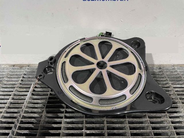 bontott MERCEDES-BENZ C-CLASS Mélynyomó Hangszóró