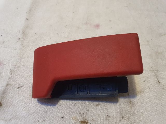 bontott MERCEDES-BENZ C-CLASS Motorháztető Nyitó Kar / Gomb