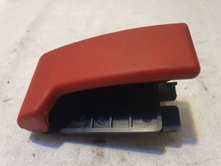 bontott MERCEDES-BENZ C-CLASS Motorháztető Nyitó Kar / Gomb