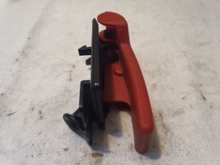 bontott MERCEDES-BENZ C-CLASS Motorháztető Nyitó Kar / Gomb