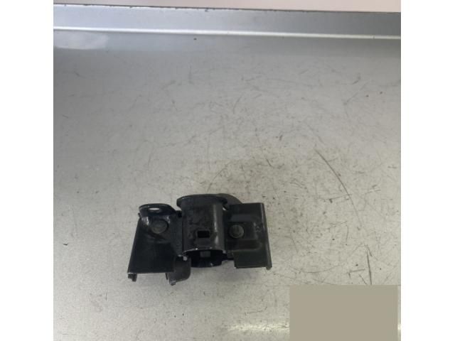 bontott MERCEDES-BENZ C-CLASS Motorháztető Zárszerkezet