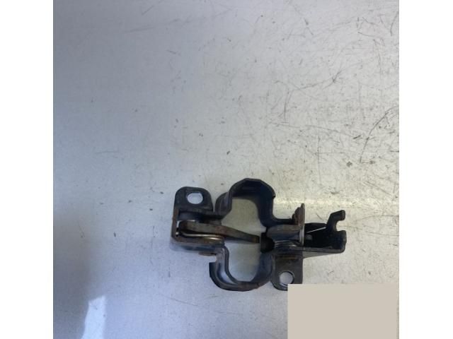 bontott MERCEDES-BENZ C-CLASS Motorháztető Zárszerkezet