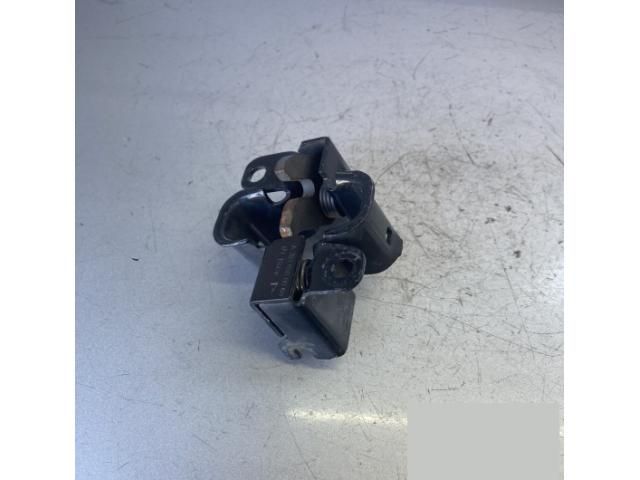 bontott MERCEDES-BENZ C-CLASS Motorháztető Zárszerkezet