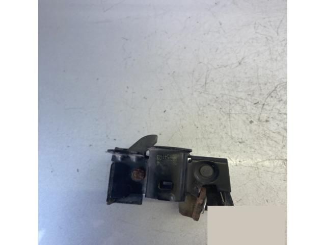 bontott MERCEDES-BENZ C-CLASS Motorháztető Zárszerkezet