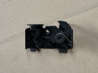 bontott MERCEDES-BENZ C-CLASS Motorháztető Zárszerkezet