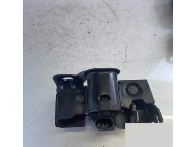 bontott MERCEDES-BENZ C-CLASS Motorháztető Zárszerkezet