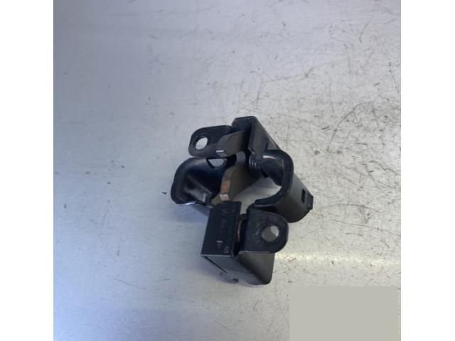 bontott MERCEDES-BENZ C-CLASS Motorháztető Zárszerkezet