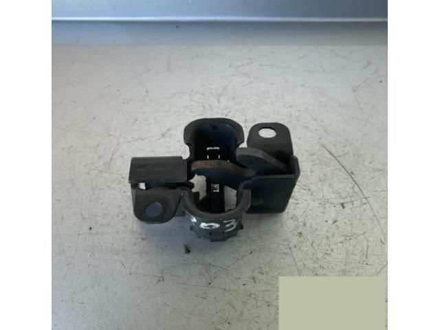 bontott MERCEDES-BENZ C-CLASS Motorháztető Zárszerkezet