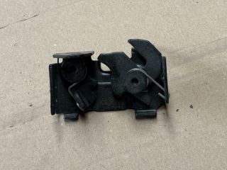 bontott MERCEDES-BENZ C-CLASS Motorháztető Zárszerkezet