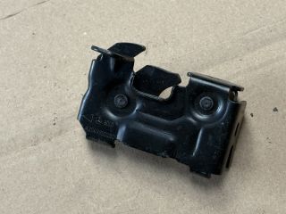 bontott MERCEDES-BENZ C-CLASS Motorháztető Zárszerkezet