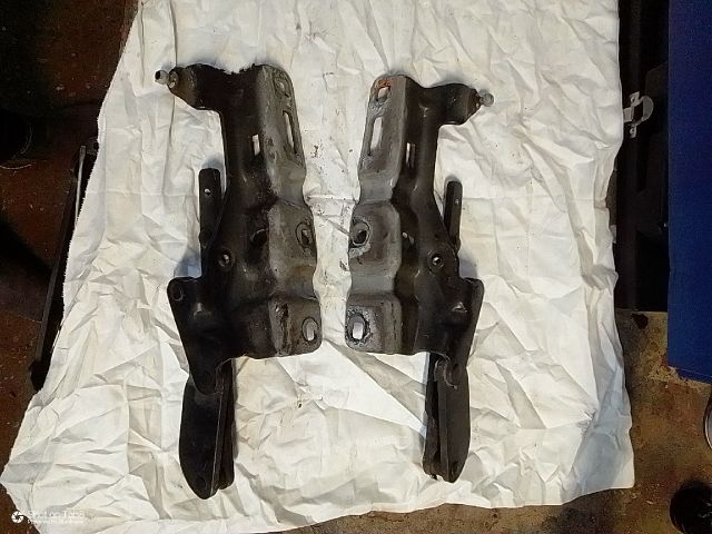 bontott MERCEDES-BENZ C-CLASS Motorháztető Zsanér Pár