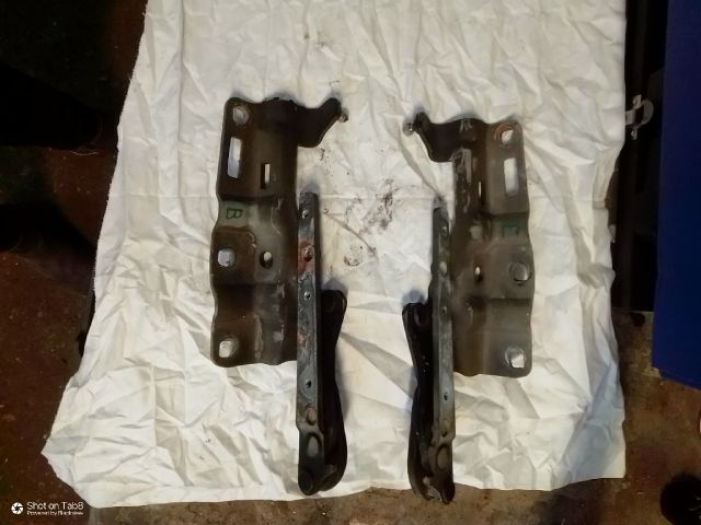 bontott MERCEDES-BENZ C-CLASS Motorháztető Zsanér Pár