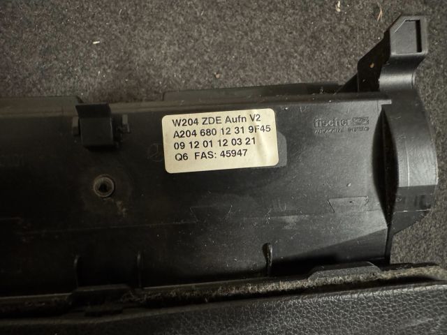 bontott MERCEDES-BENZ C-CLASS Multifunkciós Kijelző