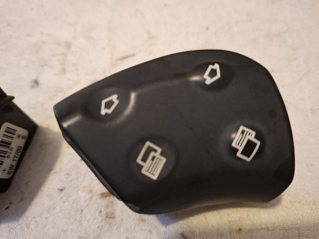 bontott MERCEDES-BENZ C-CLASS Multikormány Kapcsoló Pár