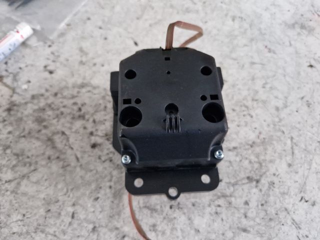 bontott MERCEDES-BENZ C-CLASS Multimédia Vezérlő