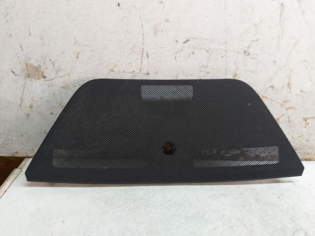 bontott MERCEDES-BENZ C-CLASS Műszerfal Középső Hangszóró Burkolat