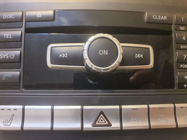 bontott MERCEDES-BENZ C-CLASS Navigációs Fejegység