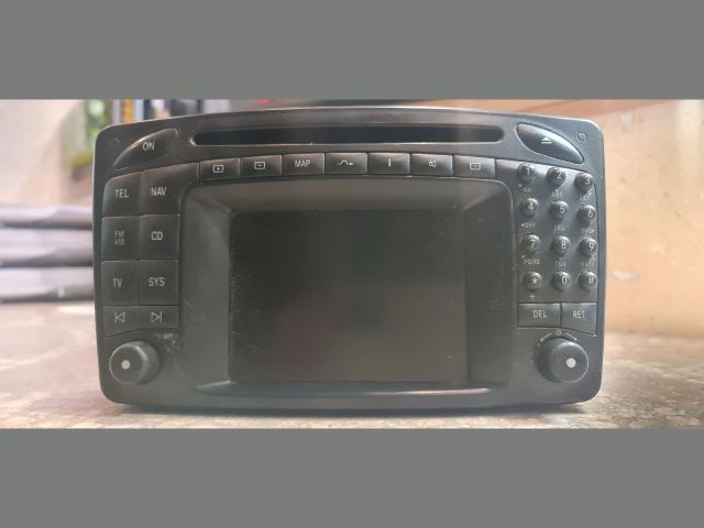 bontott MERCEDES-BENZ C-CLASS Navigációs Fejegység