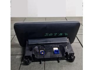 bontott MERCEDES-BENZ C-CLASS Navigációs Fejegység