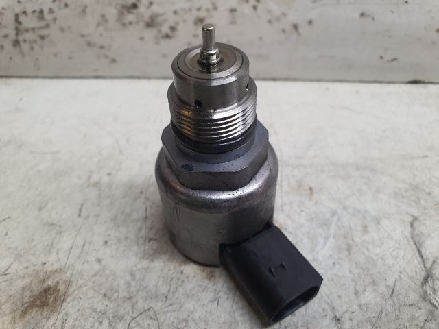 bontott MERCEDES-BENZ C-CLASS Nyomásszabályzó Szelep