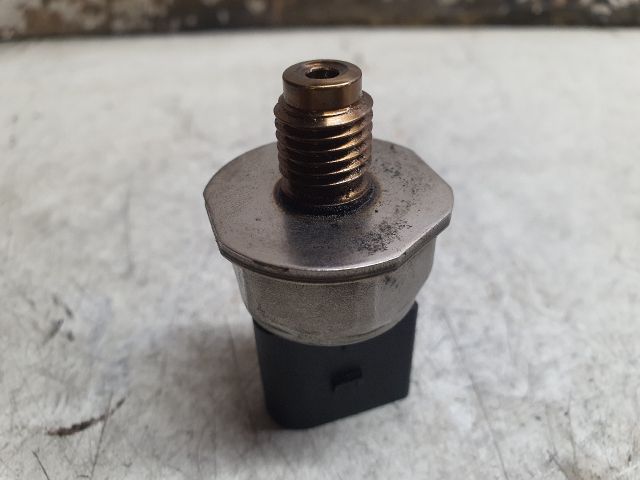 bontott MERCEDES-BENZ C-CLASS Nyomásszabályzó Szelep