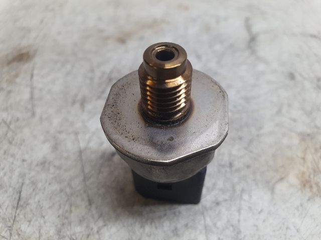 bontott MERCEDES-BENZ C-CLASS Nyomásszabályzó Szelep