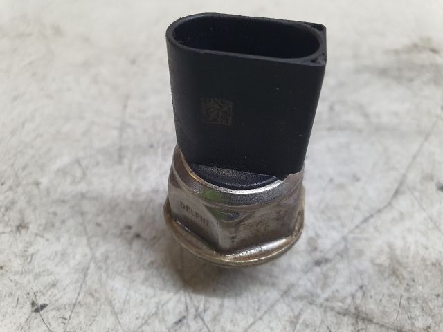 bontott MERCEDES-BENZ C-CLASS Nyomásszabályzó Szelep