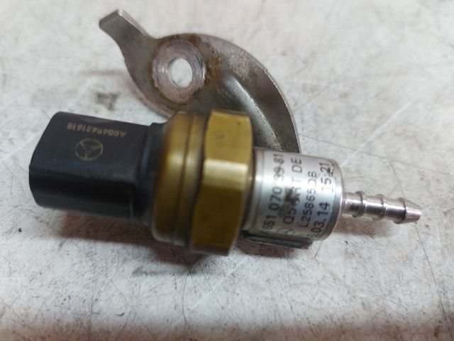 bontott MERCEDES-BENZ C-CLASS Nyomásszabályzó Szelep