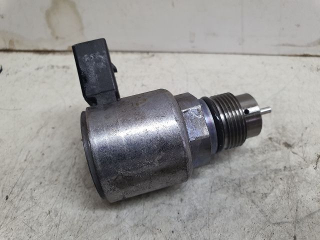 bontott MERCEDES-BENZ C-CLASS Nyomásszabályzó Szelep