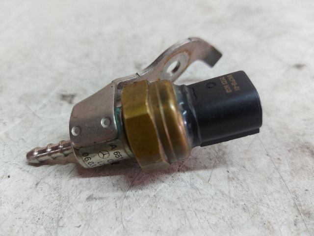 bontott MERCEDES-BENZ C-CLASS Nyomásszabályzó Szelep