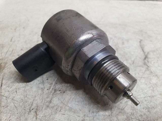 bontott MERCEDES-BENZ C-CLASS Nyomásszabályzó Szelep