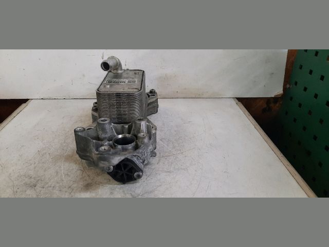 bontott MERCEDES-BENZ C-CLASS Olajhűtő