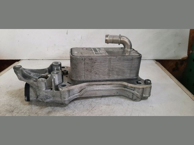 bontott MERCEDES-BENZ C-CLASS Olajhűtő