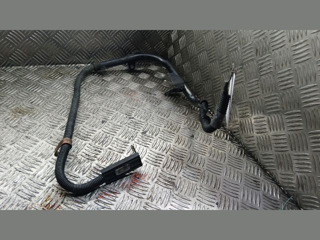 bontott MERCEDES-BENZ C-CLASS Pozitív Kábel