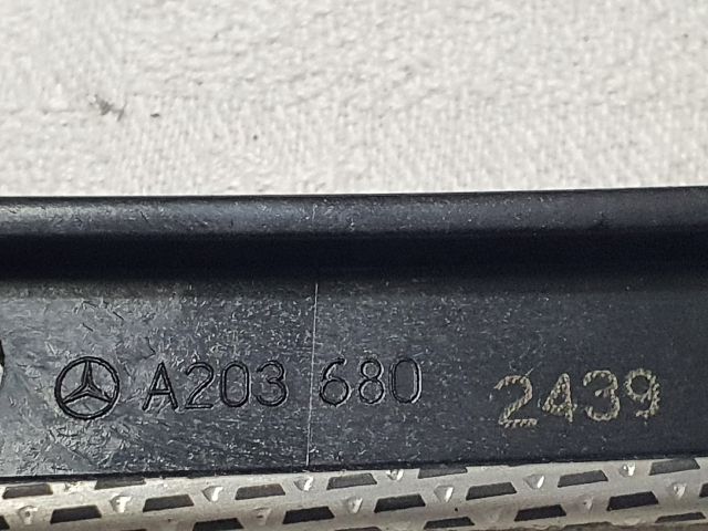 bontott MERCEDES-BENZ C-CLASS Rádió / CD Keret