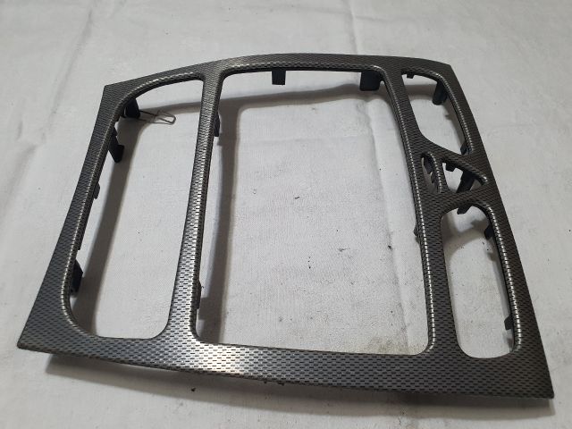 bontott MERCEDES-BENZ C-CLASS Rádió / CD Keret