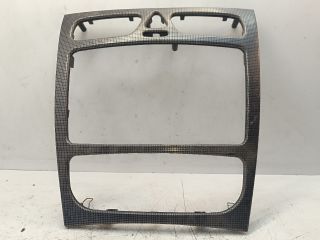 bontott MERCEDES-BENZ C-CLASS Rádió / CD Keret