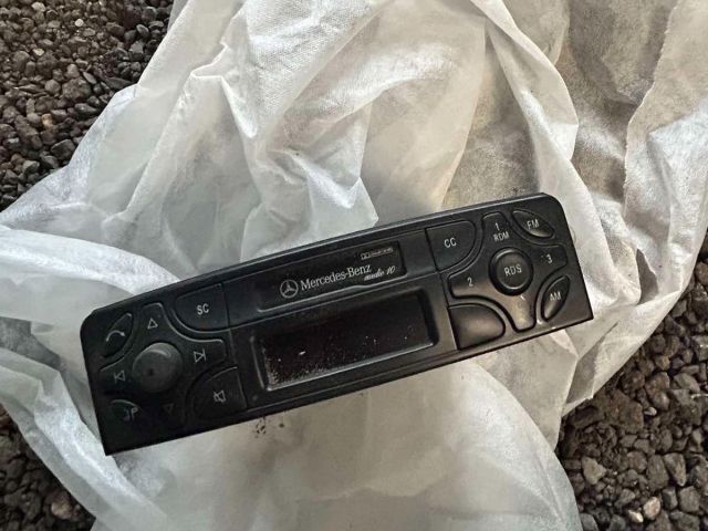 bontott MERCEDES-BENZ C-CLASS Rádió / CD